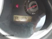 ✅ 2008 Nissan Versa S • VIN: 3N1BC13E28L408496 • Lot: 42748599. Wystawiony na IAAI z przebiegiem 129 230 mil. Bezpłatny archiwum sprzedaży aukcyjnych z USA i szczegółowy raport historii pojazdu na DreamBid. Zdjęcie 15.