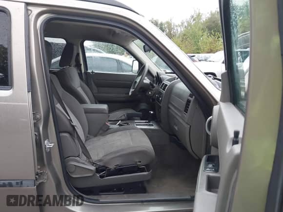 2007 Dodge Nitro SXT с VIN 1D8GU28K77W583955, выставлен на аукционе IAAI как лот 43301098 с пробегом 178 585 миль миль и . История ставок и продаж доступна на DreamBid. Изображение 5.