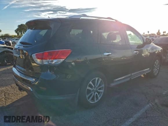 ✅ 2014 Nissan Pathfinder SL • VIN: 5N1AR2MNXEC678896 • Lot: 93788585. Wystawiony na Copart z przebiegiem 207 606 mil. Bezpłatny archiwum sprzedaży aukcyjnych z USA i szczegółowy raport historii pojazdu na DreamBid. Zdjęcie 3.