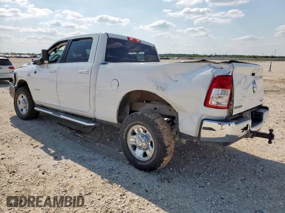 ✅ 2021 Ram 2500 Big Horn • VIN: 3C6UR5DL4MG653237 • Lot: 72035225. Listed on Copart with 110,568 mi. Free auction sales archive from the USA and detailed vehicle history report at DreamBid. Image 2.