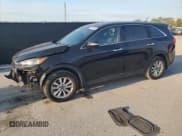✅ 2019 Kia Sorento L • VIN: 5XYPG4A3XKG493001 • Лот: 70415845. Опубликован ранее на Copart с пробегом 143 430 миль. Бесплатный доступ к архиву аукционных продаж из США и подробный отчёт об истории автомобиля на DreamBid. Изображение 1.
