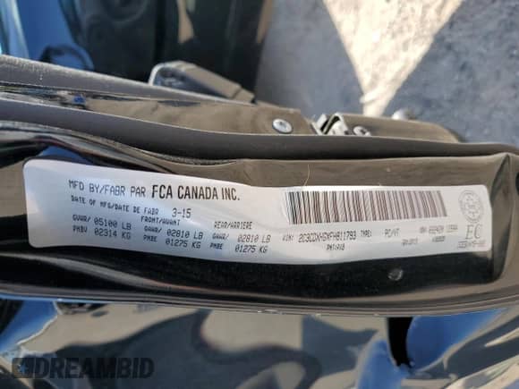 2015 Dodge Charger SXT z VIN 2C3CDXHGXFH811793, wystawiony jako Copart lot #70275445 z przebiegiem 159 640 mil mil oraz Czysty tytuł • Clean title. Historia ofert i sprzedaży dostępna na DreamBid. Obrazek 12.