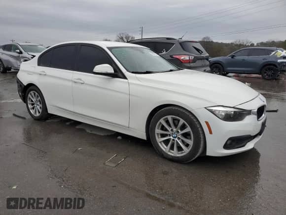 2016 BMW 3 Series 320i xDrive с VIN WBA8E5G52GNU19819, выставлен на аукционе Copart как лот 78611154 с пробегом 117 076 миль миль и Списание • Salvage title. История ставок и продаж доступна на DreamBid. Изображение 4.