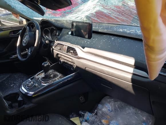 ✅ 2017 Mazda CX-9 Touring • VIN: JM3TCBCY9H0132257 • Lot: 42577645. Wystawiony na IAAI z przebiegiem 55 796 mil. Bezpłatny archiwum sprzedaży aukcyjnych z USA i szczegółowy raport historii pojazdu na DreamBid. Zdjęcie 5.