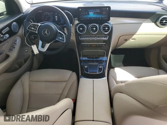 ✅ 2021 Mercedes-Benz GLC 300 • VIN: W1N0G8DB6MV270678 • Lot: 86486955. Wystawiony na Copart z przebiegiem 62 637 mil. Bezpłatny archiwum sprzedaży aukcyjnych z USA i szczegółowy raport historii pojazdu na DreamBid. Zdjęcie 8.