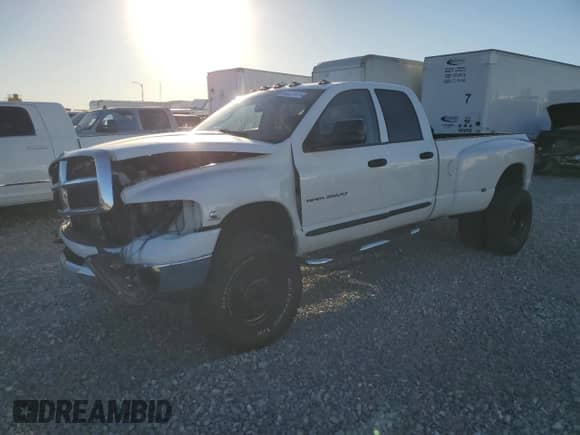 2005 Dodge 3500 SLT z VIN 3D7MS48C85G803889, wystawiony jako Copart lot #84667574 z przebiegiem 281 693 mil mil oraz Szkoda całkowita • Salvage title. Historia ofert i sprzedaży dostępna na DreamBid. Obrazek 1.