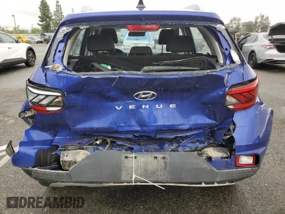 ✅ 2022 Hyundai Venue SEL • VIN: KMHRC8A38NU166865 • Lot: 82790974. Listed on Copart with 39,686 mi. Free auction sales archive from the USA and detailed vehicle history report at DreamBid. Image 6.