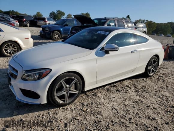 ✅ 2018 Mercedes-Benz C 300 • VIN: WDDWJ4KB5JF720718 • Lot: 71013555. Wystawiony na Copart z przebiegiem 66 747 mil. Bezpłatny archiwum sprzedaży aukcyjnych z USA i szczegółowy raport historii pojazdu na DreamBid. Zdjęcie 1.