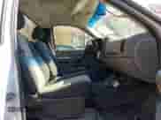 2008 Chevrolet Silverado 1500 Work Truck z VIN 1GCEC14C58Z184446, wystawiony jako IAAI lot #43588921 z przebiegiem 313 463 mil mil oraz . Historia ofert i sprzedaży dostępna na DreamBid. Obrazek 5.