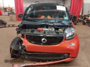 ✅ 2016 Smart fortwo Passion • VIN: WMEFJ5DA4GK045241 • Lot: 42553463. Wystawiony na IAAI z przebiegiem 66 775 mil. Bezpłatny archiwum sprzedaży aukcyjnych z USA i szczegółowy raport historii pojazdu na DreamBid. Zdjęcie 12.
