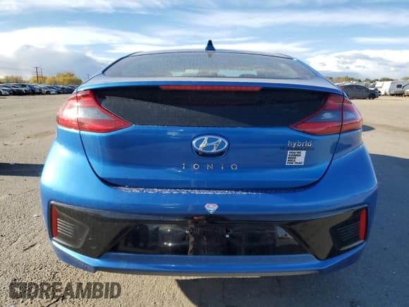 ✅ 2017 Hyundai Ioniq SEL • VIN: KMHC75LCXHU023636 • Lot: 77794104. Wystawiony na Copart z przebiegiem 94 061 mil. Bezpłatny archiwum sprzedaży aukcyjnych z USA i szczegółowy raport historii pojazdu na DreamBid. Zdjęcie 6.