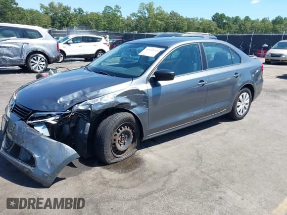 ✅ 2013 Volkswagen Jetta • VIN: 3VW2K7AJ0DM402300 • Lot: 43120113. Listed on IAAI with 136,554 mi. Free auction sales archive from the USA and detailed vehicle history report at DreamBid. Image 2.