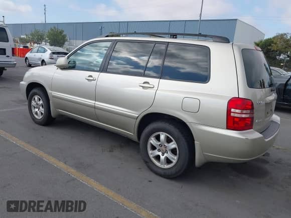 2001 Toyota Highlander с VIN JTEHF21A910003884, выставлен на аукционе IAAI как лот 42873410 с пробегом 168 333 миль миль и . История ставок и продаж доступна на DreamBid. Изображение 3.