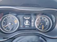 ✅ 2019 Jeep Cherokee Latitude • VIN: 1C4PJMCB0KD158057 • Lot: 90540215. Wystawiony na Copart z przebiegiem 95 974 mil. Bezpłatny archiwum sprzedaży aukcyjnych z USA i szczegółowy raport historii pojazdu na DreamBid. Zdjęcie 9.