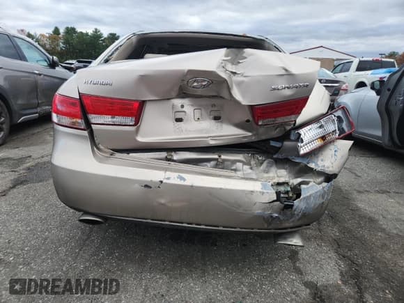 ✅ 2006 Hyundai Sonata GLS • VIN: 5NPEU46FX6H138332 • Лот: 90682625. Опубликован ранее на Copart с пробегом 134 650 миль. Бесплатный доступ к архиву аукционных продаж из США и подробный отчёт об истории автомобиля на DreamBid. Изображение 6.