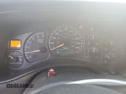 ✅ 2002 Chevrolet Silverado 2500HD LS • VIN: 1GCHK29U32E268884 • Лот: 69916615. Опубликован ранее на Copart с пробегом 272 541 миль. Бесплатный доступ к архиву аукционных продаж из США и подробный отчёт об истории автомобиля на DreamBid. Изображение 9.