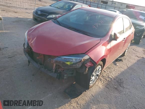 ✅ 2018 Toyota Corolla L • VIN: 5YFBURHEXJP849190 • Lot: 43394694. Wystawiony na IAAI z przebiegiem 90 086 mil. Bezpłatny archiwum sprzedaży aukcyjnych z USA i szczegółowy raport historii pojazdu na DreamBid. Zdjęcie 2.