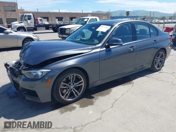 ✅ 2015 BMW 3 Series 328i • VIN: WBA3C1C5XFP116871 • Лот: 41977362. Опубликован ранее на IAAI с пробегом 205 772 миль. Бесплатный доступ к архиву аукционных продаж из США и подробный отчёт об истории автомобиля на DreamBid. Изображение 2.