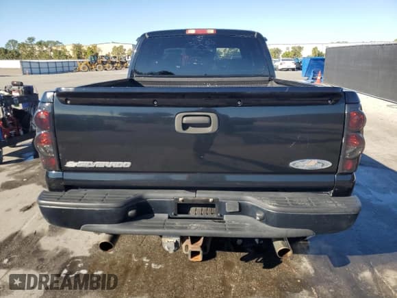 ✅ 2004 Chevrolet Silverado 1500 • VIN: 1GCEC19T94Z308172 • Lot: 92739045. Wystawiony na Copart z przebiegiem 370 712 mil. Bezpłatny archiwum sprzedaży aukcyjnych z USA i szczegółowy raport historii pojazdu na DreamBid. Zdjęcie 6.