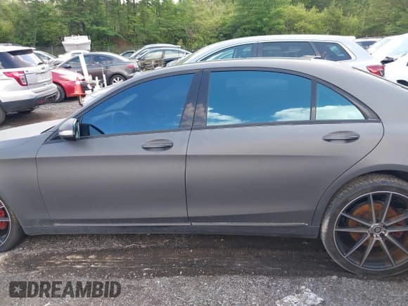 ✅ 2016 Mercedes-Benz S 550 • VIN: WDDUG8CB9GA206453 • Lot: 42170274. Wystawiony na IAAI z przebiegiem 131 213 mil. Bezpłatny archiwum sprzedaży aukcyjnych z USA i szczegółowy raport historii pojazdu na DreamBid. Zdjęcie 14.