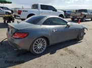 ✅ 2017 Mercedes-Benz SLC 300 • VIN: WDDPK3JA5HF139010 • Лот: 62964345. Опубликован ранее на Copart с пробегом 61 090 миль. Бесплатный доступ к архиву аукционных продаж из США и подробный отчёт об истории автомобиля на DreamBid. Изображение 3.