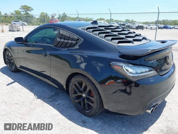 2014 Hyundai Genesis Coupe R-Spec with VIN KMHHT6KD8EU120606, listed as a IAAI auction lot 42166787 with 90,910 mi miles and . Bid and sale history available at DreamBid. Image 3.