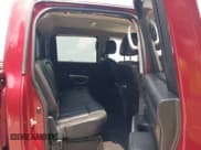 ✅ 2016 Nissan Titan Platinum Reserve • VIN: 1N6BA1F44GN501411 • Lot: 42410999. Wystawiony na IAAI z przebiegiem 149 277 mil. Bezpłatny archiwum sprzedaży aukcyjnych z USA i szczegółowy raport historii pojazdu na DreamBid. Zdjęcie 8.