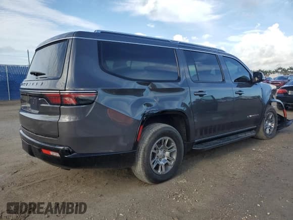 ✅ 2024 Jeep Wagoneer • VIN: 1C4SJSAP1RS116225 • Лот: 64605065. Опубликован ранее на Copart с пробегом 33 475 миль. Бесплатный доступ к архиву аукционных продаж из США и подробный отчёт об истории автомобиля на DreamBid. Изображение 3.