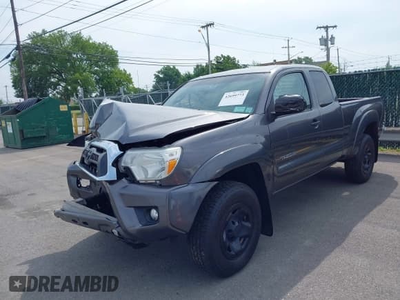 ✅ 2015 Toyota Tacoma • VIN: 5TFUU4EN7FX143805 • Lot: 42699773. Wystawiony na IAAI z przebiegiem 111 680 mil. Bezpłatny archiwum sprzedaży aukcyjnych z USA i szczegółowy raport historii pojazdu na DreamBid. Zdjęcie 2.