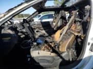 ✅ 2013 Hyundai Veloster w/Black Int • VIN: KMHTC6AD6DU122736 • Lot: 43390305. Wystawiony na Copart z przebiegiem Nie podano. Bezpłatny archiwum sprzedaży aukcyjnych z USA i szczegółowy raport historii pojazdu na DreamBid. Zdjęcie 7.