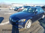 ✅ 2015 Mercedes-Benz C 300 Luxury • VIN: 55SWF4KB5FU031249 • Лот: 43827353. Опубликован ранее на IAAI с пробегом 170 323 миль. Бесплатный доступ к архиву аукционных продаж из США и подробный отчёт об истории автомобиля на DreamBid. Изображение 2.