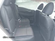 ✅ 2017 Nissan Rogue SL • VIN: 5N1AT2MV3HC896278 • Lot: 43391445. Wystawiony na IAAI z przebiegiem 617 770 mil. Bezpłatny archiwum sprzedaży aukcyjnych z USA i szczegółowy raport historii pojazdu na DreamBid. Zdjęcie 8.