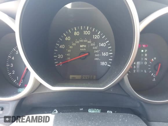 ✅ 2004 Lexus SC 430 • VIN: JTHFN48Y340049520 • Lot: 42643447. Wystawiony na IAAI z przebiegiem 84 488 mil. Bezpłatny archiwum sprzedaży aukcyjnych z USA i szczegółowy raport historii pojazdu na DreamBid. Zdjęcie 7.