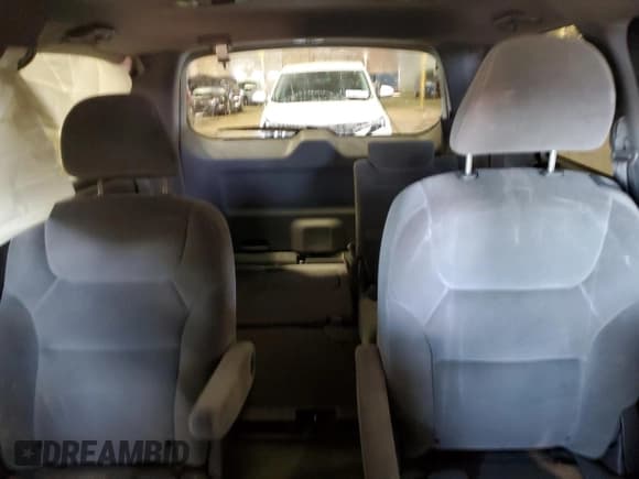 ✅ 2009 Honda Odyssey LX • VIN: 5FNRL38299B035155 • Лот: 92181785. Опубликован ранее на Copart с пробегом 173 006 миль. Бесплатный доступ к архиву аукционных продаж из США и подробный отчёт об истории автомобиля на DreamBid. Изображение 10.