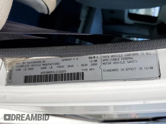 ✅ 1990 Volkswagen Vanagon • VIN: WV2YB025XLG122223 • Лот: 57179115. Опубликован ранее на Copart с пробегом 431 880 миль. Бесплатный доступ к архиву аукционных продаж из США и подробный отчёт об истории автомобиля на DreamBid. Изображение 14.