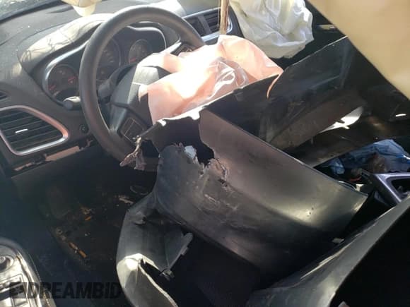 ✅ 2013 Dodge Avenger SE • VIN: 1C3CDZAB3DN564485 • Lot: 68545904. Wystawiony na Copart z przebiegiem 190 234 mil. Bezpłatny archiwum sprzedaży aukcyjnych z USA i szczegółowy raport historii pojazdu na DreamBid. Zdjęcie 8.