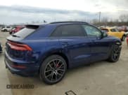 ✅ 2023 Audi Q8 Prestige • VIN: WA1FVBF13PD013099 • Lot: 46702555. Wystawiony na Copart z przebiegiem 28 433 mil. Bezpłatny archiwum sprzedaży aukcyjnych z USA i szczegółowy raport historii pojazdu na DreamBid. Zdjęcie 3.