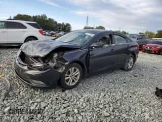 2013 Hyundai Sonata GLS z VIN 5NPEB4AC0DH691670, wystawiony jako Copart lot #81971365 z przebiegiem 98 250 mil mil oraz Szkoda całkowita • Salvage title. Historia ofert i sprzedaży dostępna na DreamBid. Obrazek 1.