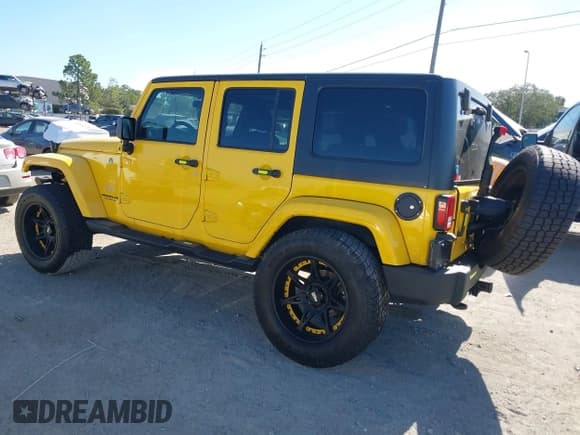 ✅ 2015 Jeep Wrangler Unlimited Sahara • VIN: 1C4BJWEG1FL561054 • Lot: 43579974. Listed on IAAI with 133,795 mi. Free auction sales archive from the USA and detailed vehicle history report at DreamBid. Image 3.