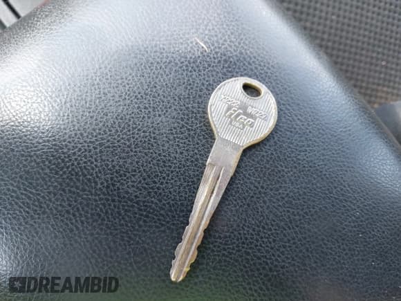 ✅ 2007 Suzuki Grand Vitara • VIN: JS3TE941774203543 • Lot: 43315431. Wystawiony na IAAI z przebiegiem 207 289 mil. Bezpłatny archiwum sprzedaży aukcyjnych z USA i szczegółowy raport historii pojazdu na DreamBid. Zdjęcie 11.