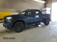 ✅ 2022 Chevrolet Silverado 1500 RST • VIN: 1GCUYEETXNZ176227 • Лот: 61963345. Опубликован ранее на Copart с пробегом 54 745 миль. Бесплатный доступ к архиву аукционных продаж из США и подробный отчёт об истории автомобиля на DreamBid. Изображение 1.