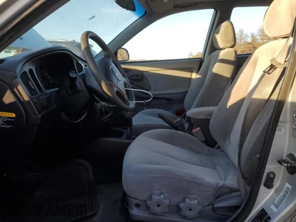 ✅ 2004 Hyundai Elantra GLS • VIN: KMHDN46D14U857684 • Lot: 87446794. Wystawiony na Copart z przebiegiem 125 256 mil. Bezpłatny archiwum sprzedaży aukcyjnych z USA i szczegółowy raport historii pojazdu na DreamBid. Zdjęcie 7.