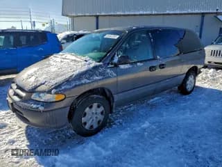 ✅ 1998 Dodge Caravan SE • VIN: 2B4GP44R7WR734947 • Lot: 95460295. Listed on Copart with 184,218 mi. Free auction sales archive from the USA and detailed vehicle history report at DreamBid. Image 1.