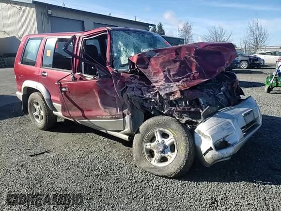 ✅ 1999 Isuzu Trooper S • VIN: JACDJ58X7X7931091 • Lot: 44824285. Wystawiony na Copart z przebiegiem Nie podano. Bezpłatny archiwum sprzedaży aukcyjnych z USA i szczegółowy raport historii pojazdu na DreamBid. Zdjęcie 12.