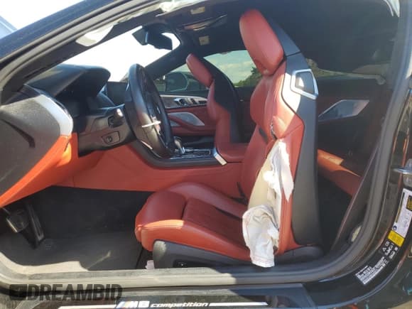 ✅ 2022 BMW M8 Competition • VIN: WBSAE0C08NCK00673 • Lot: 61285334. Wystawiony na Copart z przebiegiem Nie podano. Bezpłatny archiwum sprzedaży aukcyjnych z USA i szczegółowy raport historii pojazdu na DreamBid. Zdjęcie 7.