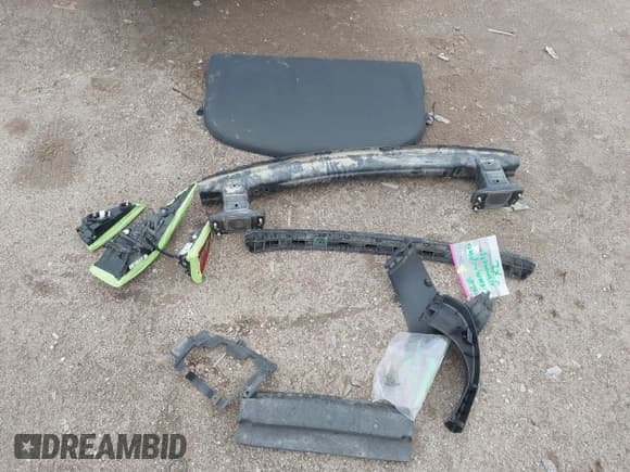 ✅ 2017 Infiniti QX30 Premium • VIN: SJKCH5CP3HA027322 • Lot: 41212757. Listed on IAAI with 88,393 mi. Free auction sales archive from the USA and detailed vehicle history report at DreamBid. Image 18.