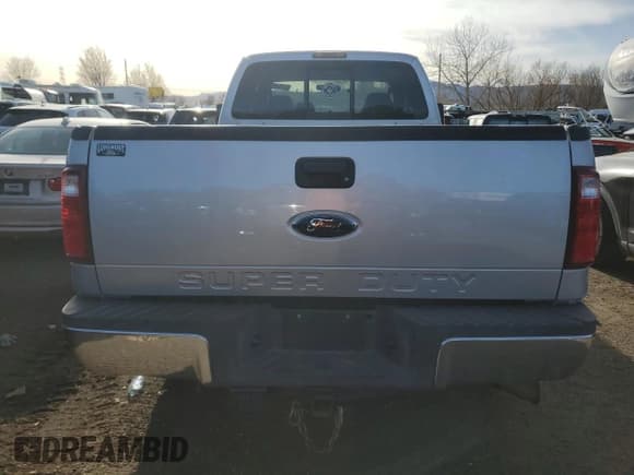 ✅ 2008 Ford F-350 XL • VIN: 1FTWX31R08EC70686 • Lot: 85769014. Listed on Copart with 111,306 mi. Free auction sales archive from the USA and detailed vehicle history report at DreamBid. Image 6.