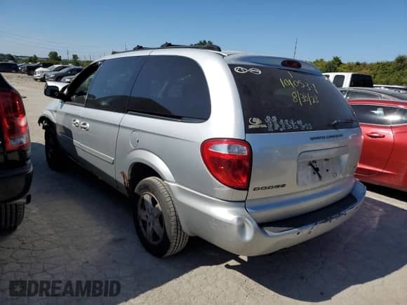2005 Dodge Caravan SXT с VIN 2D4GP44L95R432690, выставлен на аукционе Copart как лот 67073083 с пробегом Не указан миль и Списание • Salvage title. История ставок и продаж доступна на DreamBid. Изображение 2.