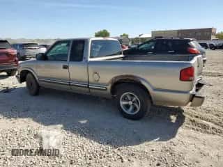 2000 Chevrolet S-10 LS с VIN 1GCCS19W5Y8310050, выставлен на аукционе Copart как лот 74133424 с пробегом 184 794 миль миль и Списание • Salvage title. История ставок и продаж доступна на DreamBid. Изображение 2.