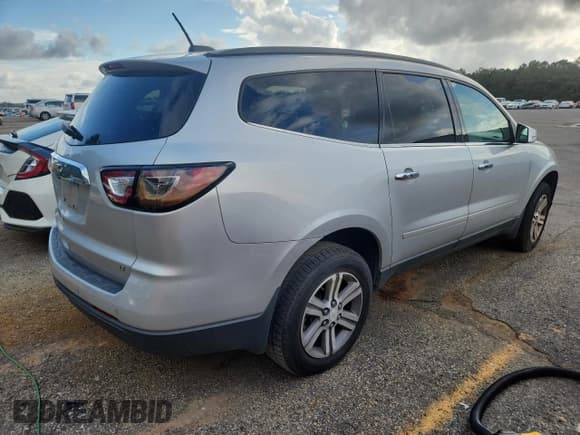 ✅ 2017 Chevrolet Traverse LT • VIN: 1GNKRGKD5HJ287906 • Лот: 85282125. Опубликован ранее на Copart с пробегом Не указан. Бесплатный доступ к архиву аукционных продаж из США и подробный отчёт об истории автомобиля на DreamBid. Изображение 3.